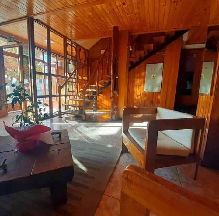 Alojamiento Curru Leuvu Bariloche Hotel Exterior photo