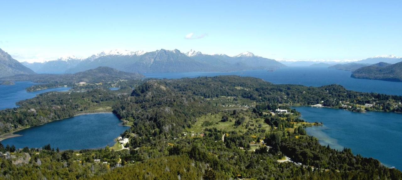 Alojamiento Curru Leuvu Bariloche Hotel Exterior photo